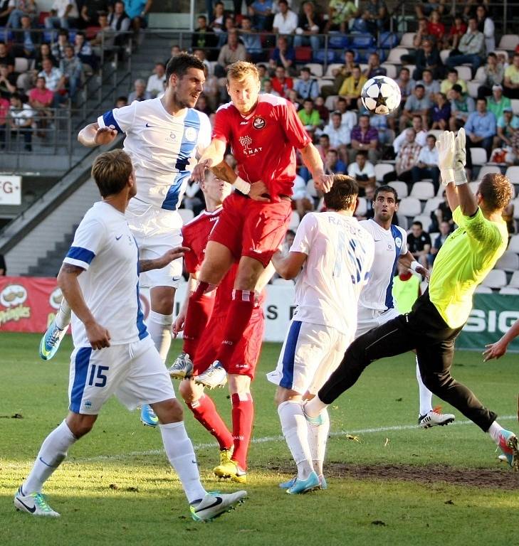 Ne zcela ideální výsledek uhrál ve čtvrtek fotbalový tým Slovanu Liberec  v úvodním utkání druhého předkola Evropské ligy v lotyšské Rize.