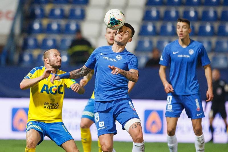 Ve 4. kole domácího poháru se fotbalisté Slovanu střetli s Teplicemi, se kterými v lize uhráli naposledy remízu 1:1.