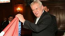 Miloš Zeman na Magistrátu města Liberce.