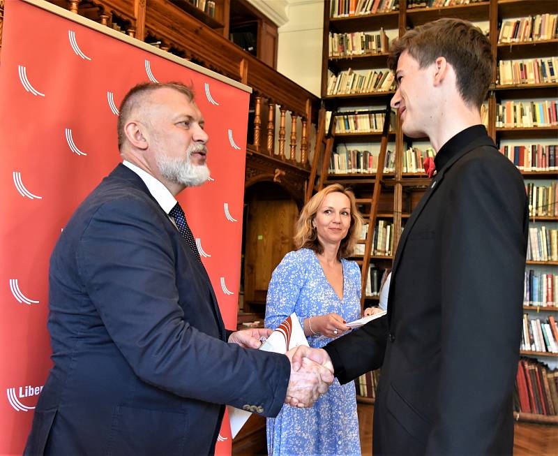 Pětadvacet studentů z Libereckého kraje se stalo členy prestižního týmu studentů oceněných cenou britského prince Philipa.