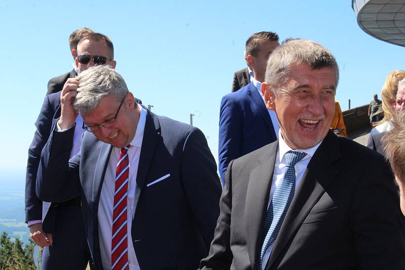 Premiér Andrej Babiš na Ještědu.