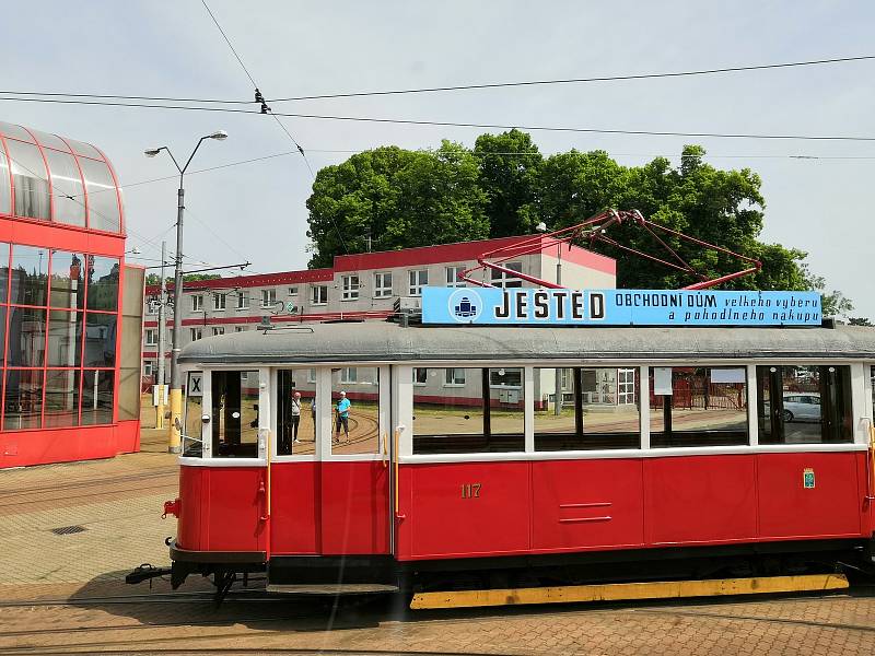 Představení německých tramvají a jízdy historických vozidel v Liberci.
