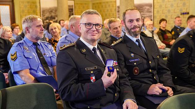 U příležitosti 30. výročí vzniku Městské policie v Liberci byli oceněni někteří strážníci za věrnost a dlouholetou službu.