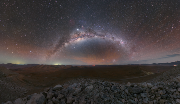 Mléčná dráha v poušti Atacama