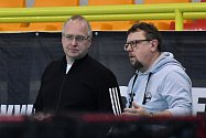 Florbalový trenér Zdeněk Skružný (vpravo) přešel od A týmu FBC Liberec k juniorům.