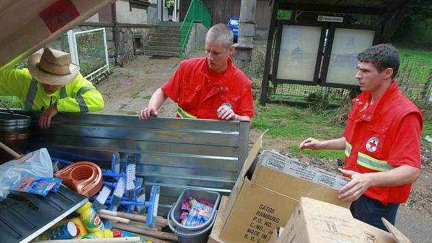 Humanitární pomoc při povodních na Liberecku.