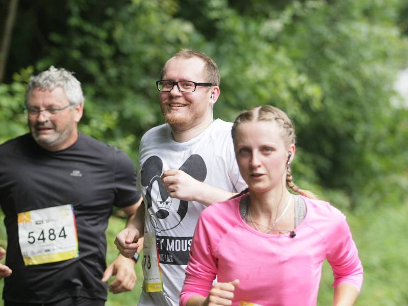 Nejen amatérští běžci si vyzkoušeli své schopnosti při libereckém RunTour.