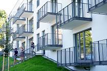 Město Liberec převzalo od stavební firmy 49 nových, takzvaných sociálních bytů, které za necelé dva roky postavilo v lokalitě na Žižkově.