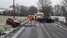 Na silnici  II/278 u obce Bohdánkov hasiči zasahovali na Štědrý den po poledni u dopravní nehody dvou osobních aut se zraněním. Hasiči poskytovali zraněným předlékařskou první pomoc do příjezdu ZZS.