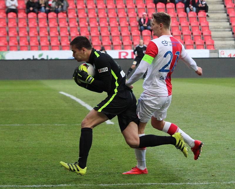 MOL cup, čtvrtfináleSlavia Praha - Slovan Liberec, zleva: Filip Nguyen (L) a Milan Škoda (S).