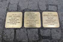 V Liberci je dalších šest nových Kamenů Zmizelých, které upomínají na zavražděné Židy. Do dlažby před domy, ve kterých Židé před válkou žili, je položil osobně Gunter Demnig.