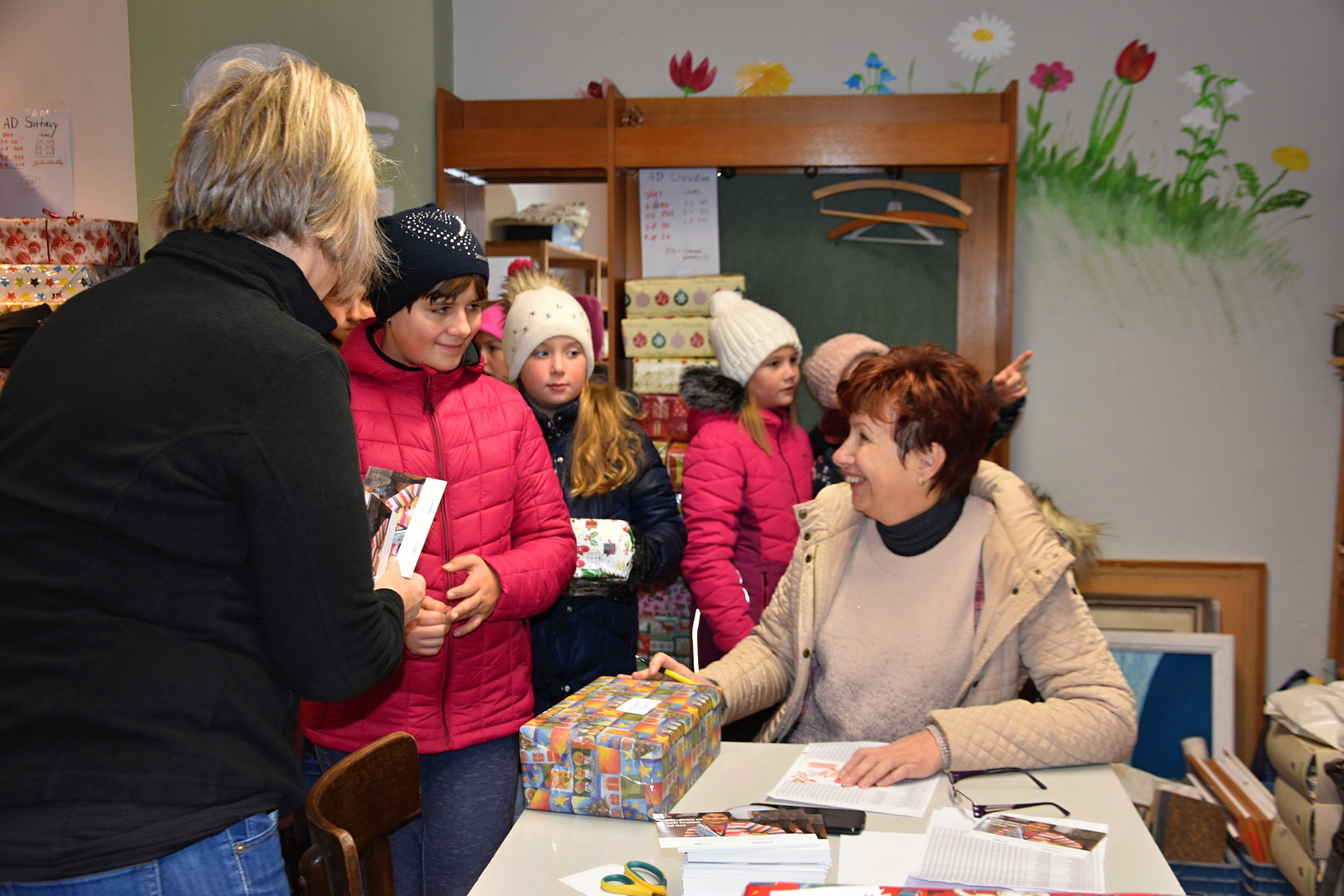 Krabice od bot: V Libereckém kraji hledají další sběrná místa vánočních  dárků - Liberecký deník