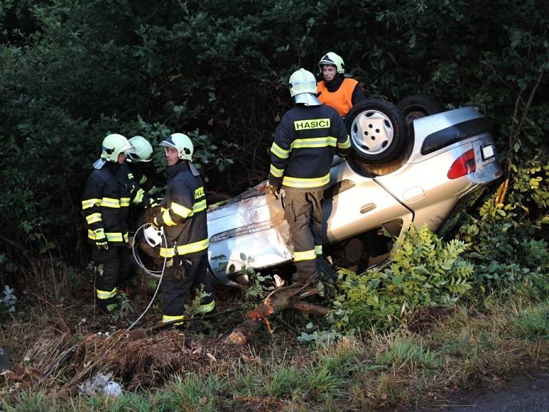 Hasiči řešili o víkendu několik nehod napříč Libereckým krajem.