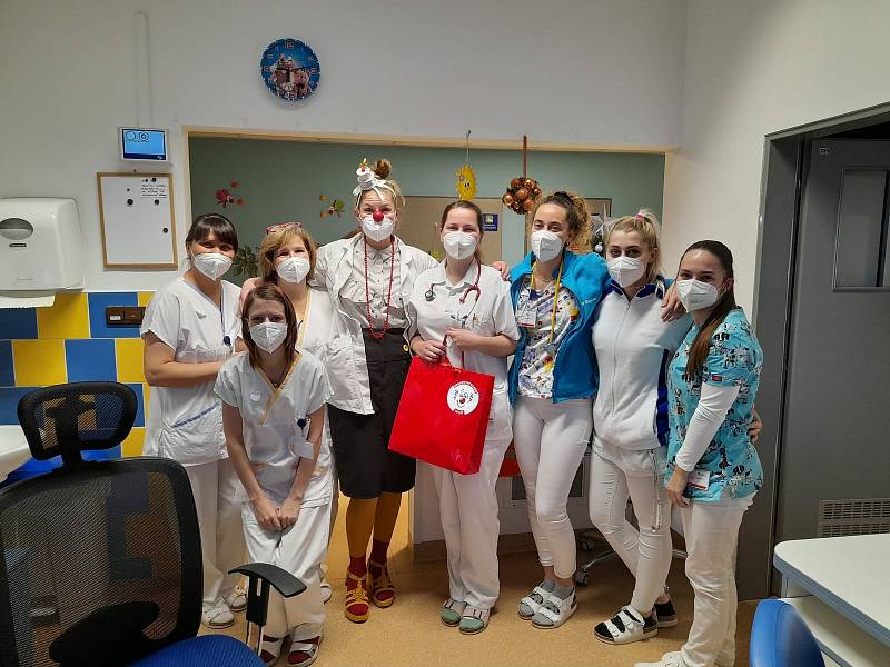 Zdravotní klauni v českolipské nemocnici.