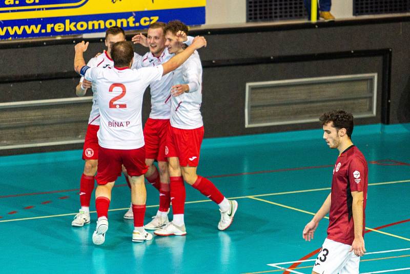 Futsal, I. liga: Liberec - Sparta Praha 2:2 (2:1).