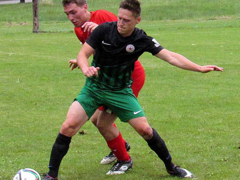 Z fotbalového klání Krásný Les - Habartice 0:3.