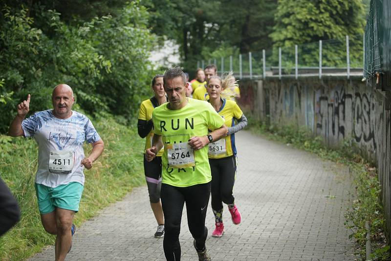 Nejen amatérští běžci si vyzkoušeli své schopnosti při libereckém RunTour.