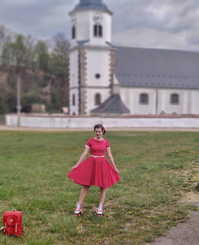 Bývalá redaktorka Libereckého deníku a celostátní redakce Deníku Hana Langrová se stala jednou z osmi finalistek Miss pin-up Česká republika.