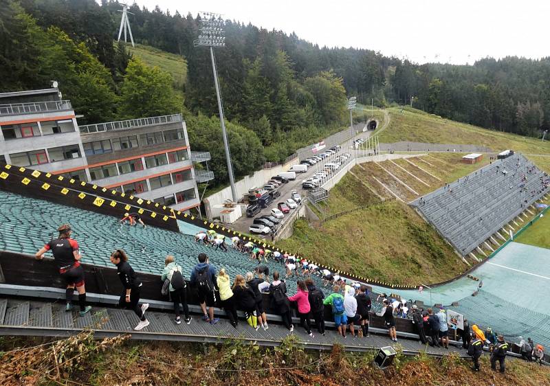 Extrémní běh do můstku - Red Bull Liberec 400 2021