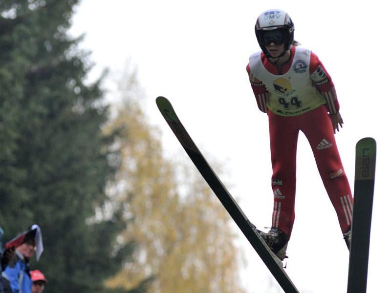 Natálie Dejmková z Ještědu Liberec vyhrála svoji kategorii ve skoku. V závodě sdruženém byla druhá. 