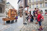 Osmý ročník mezinárodního festivalu Liberecký flašinetář pokračoval 10. srpna před libereckou radnicí.