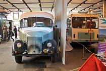 Liberecký Boveraclub představil renovovaný historický autobus.