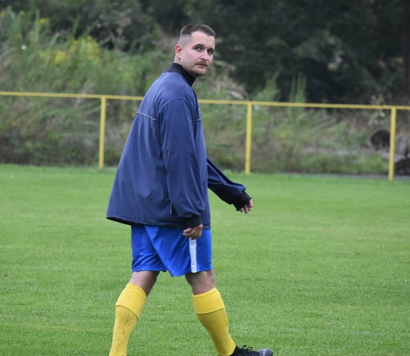 Fotbal, okresní přebor Liberecko: Nová Ves - Mníšek 4:3 (0:2).