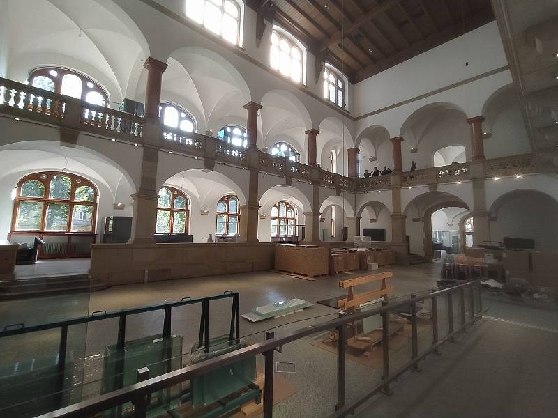 Severočeské muzeum v Liberci je už dva a půl roku zavřené pro návštěvníky. Za tu dobu stihlo projít nákladnou rekonstrukcí za 143 milionů korun.