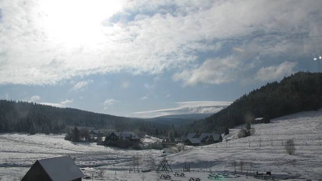 Osada Jizerka ranním pohledem webkamer Českého hydrometeorologického ústavu.