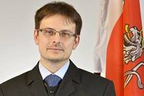 Skokanem letošních krajských voleb se stal kandidát SLK Tomáš Hocke, starosta Turnova. 