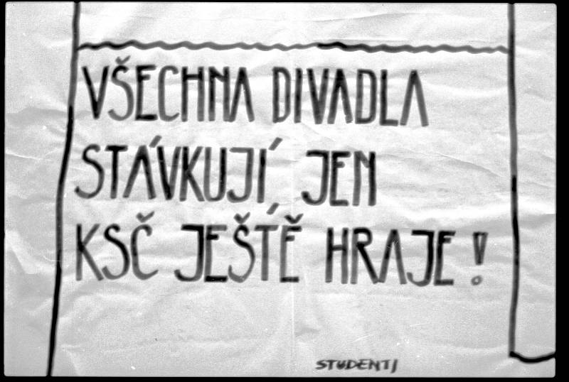 Připomeňte si, jak to vypadalo v Liberci v listopadu 1989.