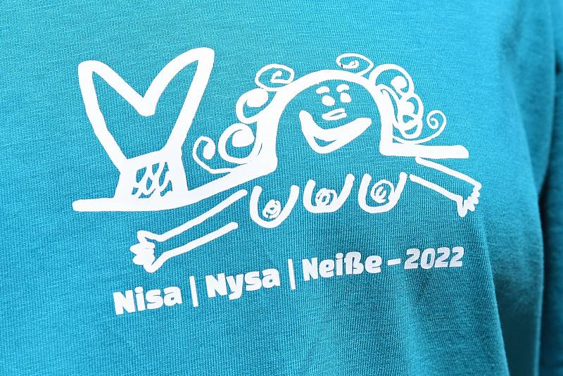 Své poselství předává Nisa zástupcům měst a obcí na jejím břehu. Do Chrastavy Víla Nisa připlula v sobotu 18. června.