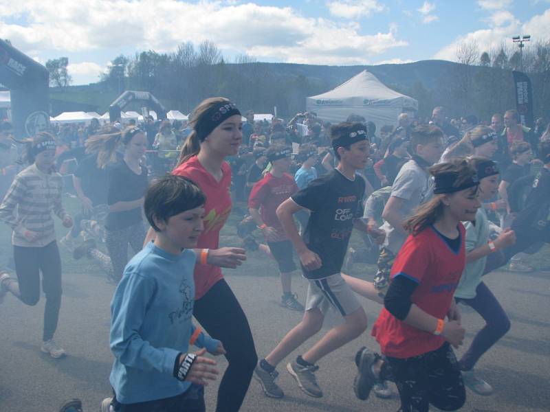 Světově vyhlášený překážkový závod Spartan Race dorazil pod Ještěd a vyburcoval závodníky, aby si sáhli na dno svých sil.