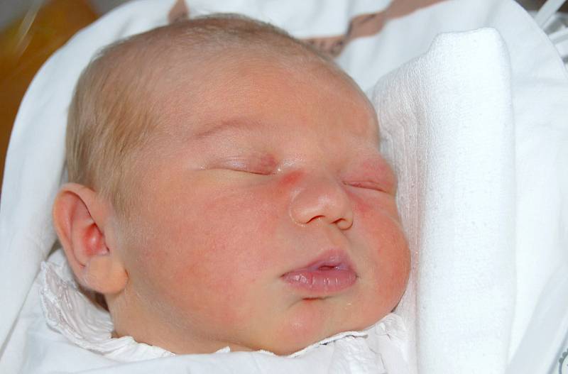 Mamince Michaele Kabrhelové z Frýdlantu se dne 3. června v liberecké porodnici narodila dcera Pavla. Měřila 52 cm a vážila 3,9 kg.