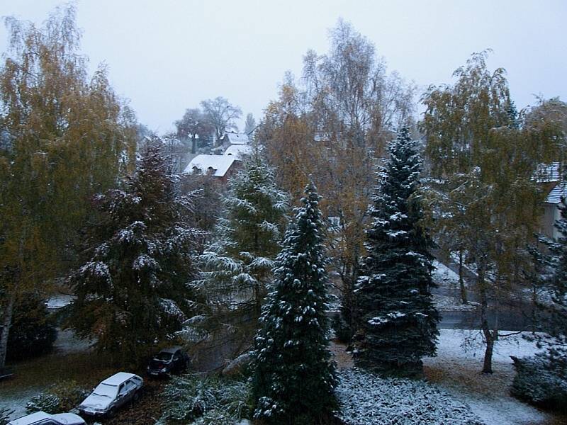 Foto prvního sněhu. Foceno v sobotu 27.října ráno