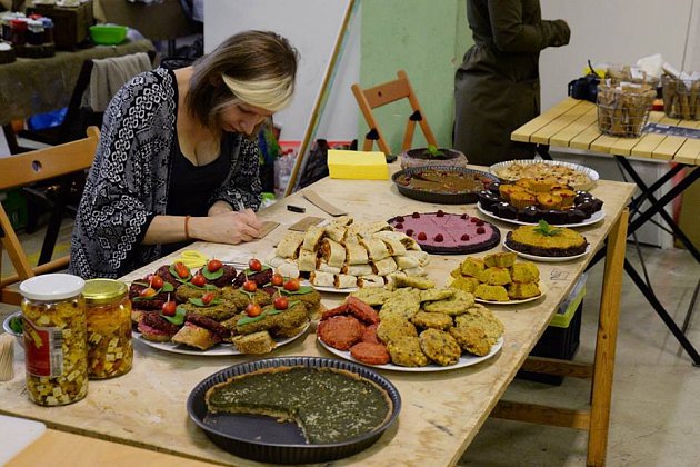 Tatrhy kombinují tři části, a to desing market, food market a bleší trh. 