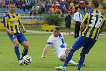 Liberec díky Jarolímově penaltě vyhrál v Košicích 1:0! Na snímku v bílém Ďubek a zleva Sekulič a Bašista.