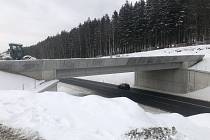 Stavba ekoduktu u Rynoltic jde do finále.
