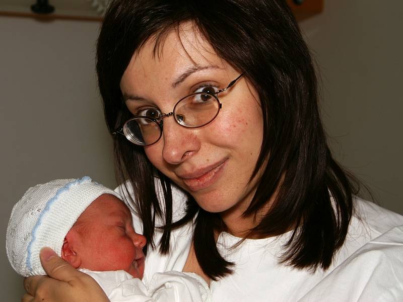 Mamince Romaně Peknušové z Liberce se 5. 12. narodil v liberecké porodnici syn Adam. Gratulujeme!