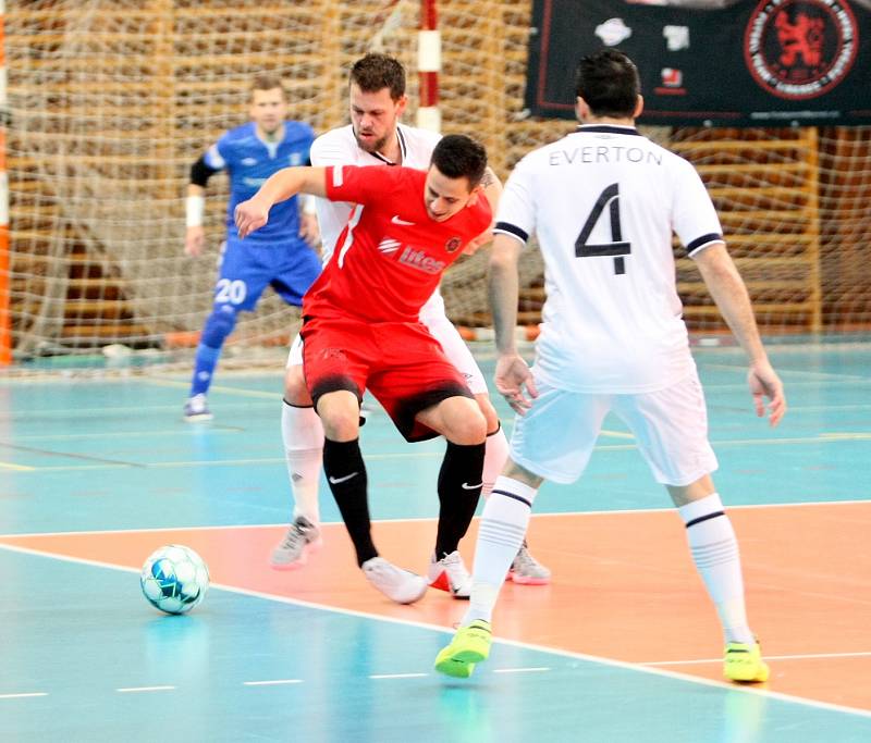 Mistrovská Chrudim porazila ve VARTA futsal lize domácí Zlej sen Liberec 12:1.