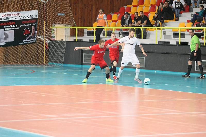 Mistrovská Chrudim porazila ve VARTA futsal lize domácí Zlej sen Liberec 12:1.