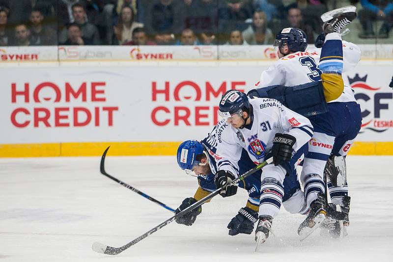 Utkání 46. kola WSM ligy ledního hokeje se odehrálo 3. února v liberecké Home Credit areně. Utkaly se celky HC Benátky nad Jizerou a Rytíři Kladno. Na snímku v bílém je Tomáš Hanousek.