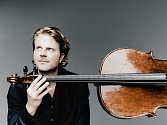 Přední německý violoncellista Julian Steckel vystoupí v sobotu v Doksech.