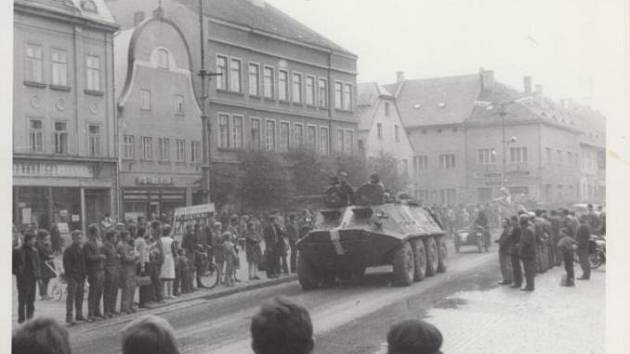 Průjezd okupačních vojsk Frýdlantem v srpnu 1968.