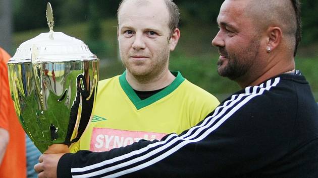 Odnese si Roman Šotola (lídr Liberec ještě žije) pomyslnou trofej z fotbalového zápasu pro kandidáty v komunálních volbách?