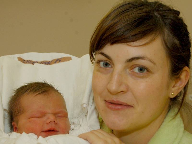 Mamince Jitce Chládkové z Liberce se dne 21. ledna v liberecké porodnici narodila dcera Lucie. Měřila 52 cm a vážila 4,06 kg. 