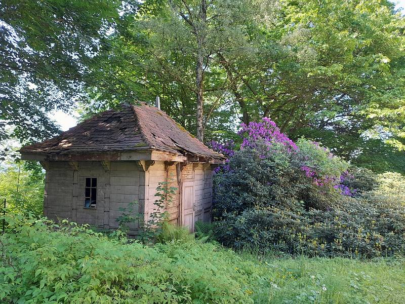 Wolkerovo sanatorium v Liberci a jeho současná podoba.