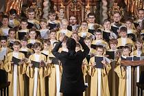 Český chlapecký sbor Boni pueri se po dvou dekádách vrátil v pátek 9. září na festival Lípa Musica a vystoupil v zaplněném kostele sv. Bartoloměje v Hrádku nad Nisou.