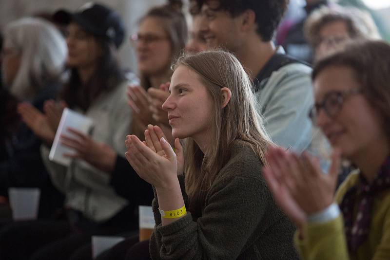 Chátrající kostel v Horním Vítkově žije festivalem KUKOKLI