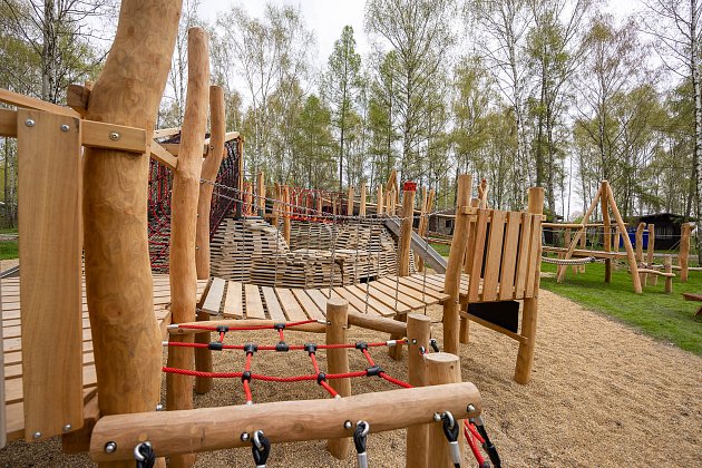 V rekreačním areálu Kristýna v Hrádku nad Nisou postavili nová dětská hřiště.